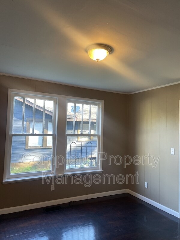 Building Photo - 8211 Rugby Ave