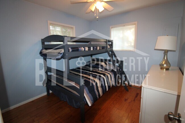 Building Photo - Fully Furnished Cape Fair Home Near Table Rock Lake