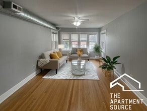 Building Photo - 3018 N Karlov Ave