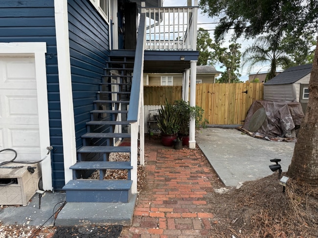 Photo - 803 E James St Apartment