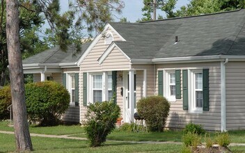 Building Photo - 1515 S Wildan Ave