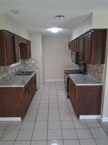 Foto del edificio - 1100 Maple View Dr