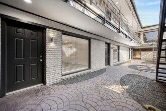 Building Photo - 234 Westheimer Rd