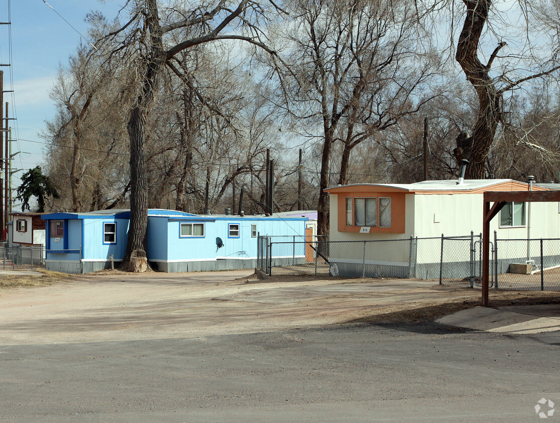 Building Photo - Shadow mountain