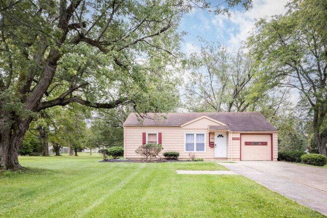 Foto del edificio - 19229 Pierce Dr