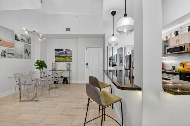 Building Photo - 600 S Dixie Hwy