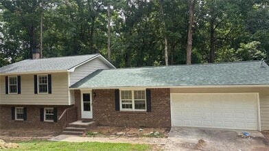 Building Photo - 1744 Oak Ridge Way NW