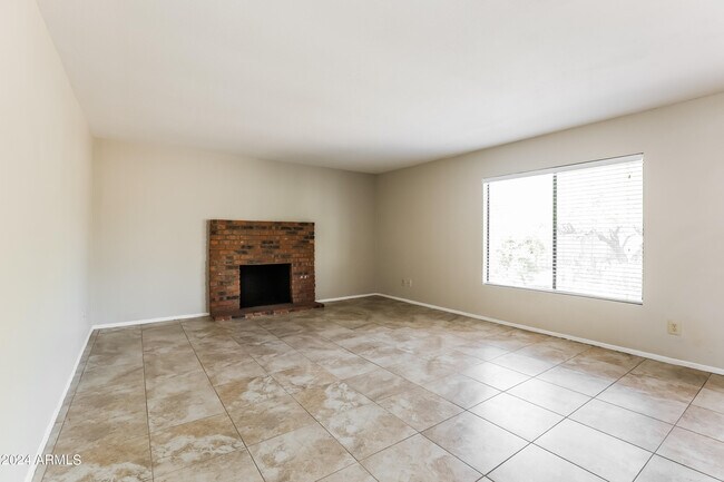 Building Photo - 12022 S Mandan St