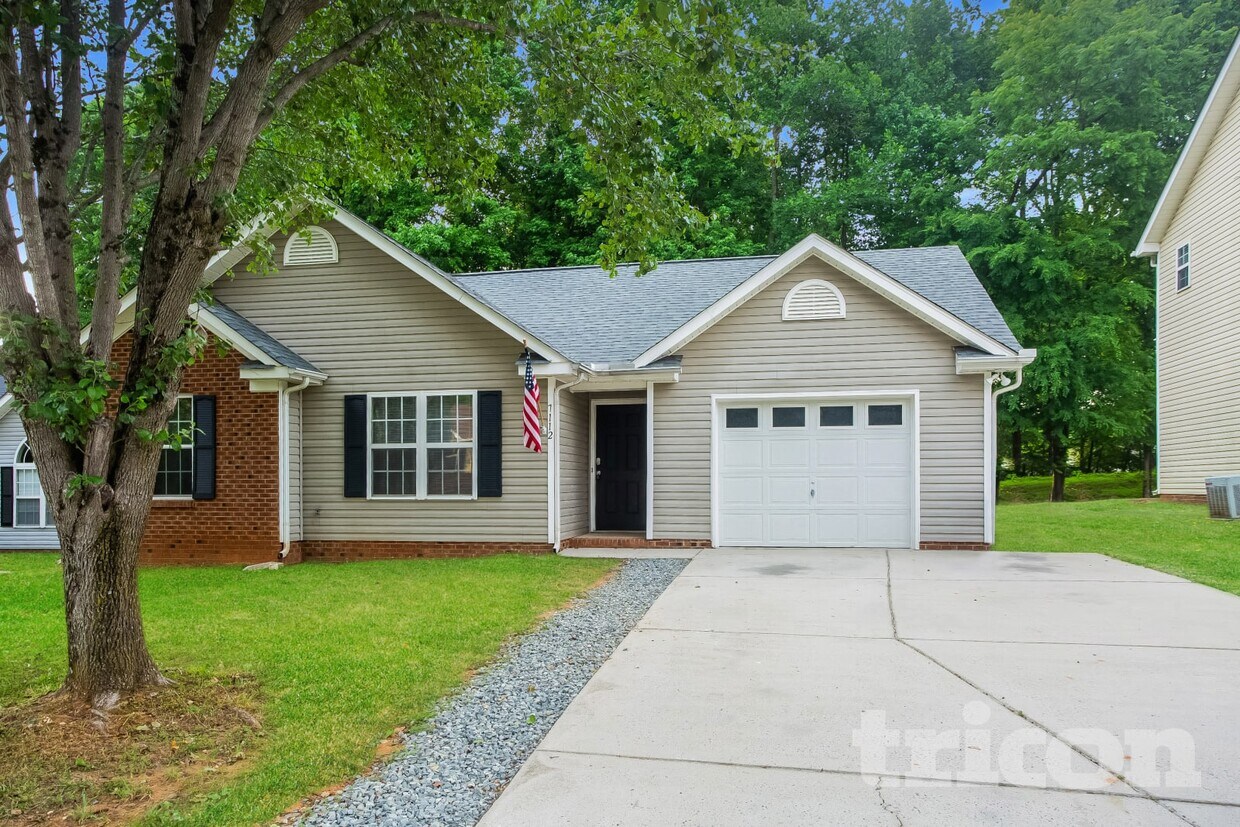 Foto principal - 7112 Rumple Rd