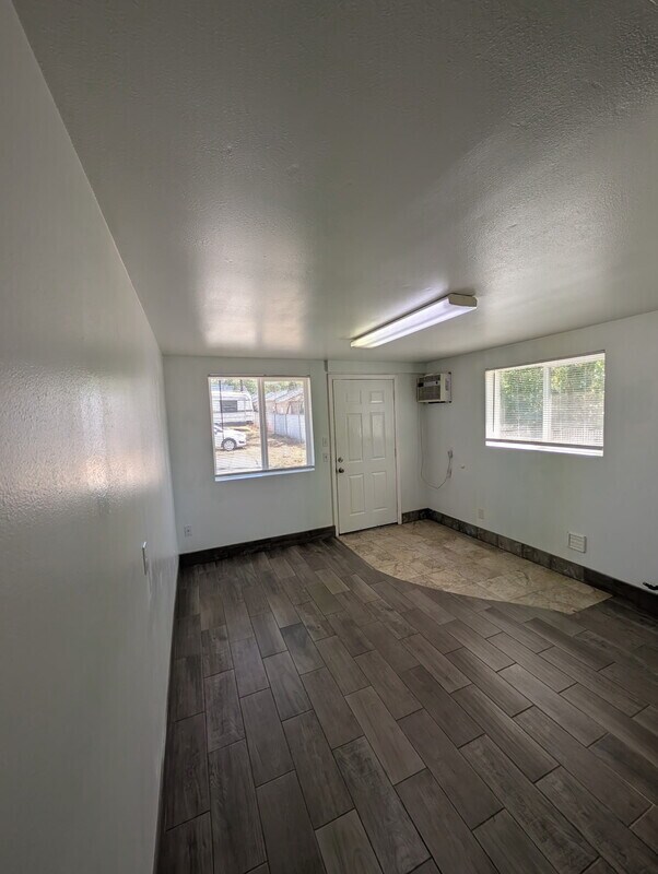 Foto del edificio - 333 S Old Pacific Hwy