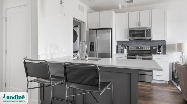 Foto del edificio - 5511 Caprock Smt Dr