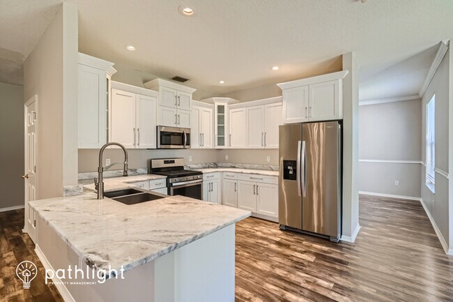 Building Photo - 9815 Bayboro Bridge Dr, Tampa, FL, 33626