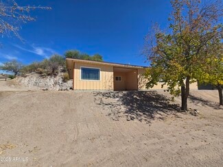 Building Photo - 525 El Recreo Ct