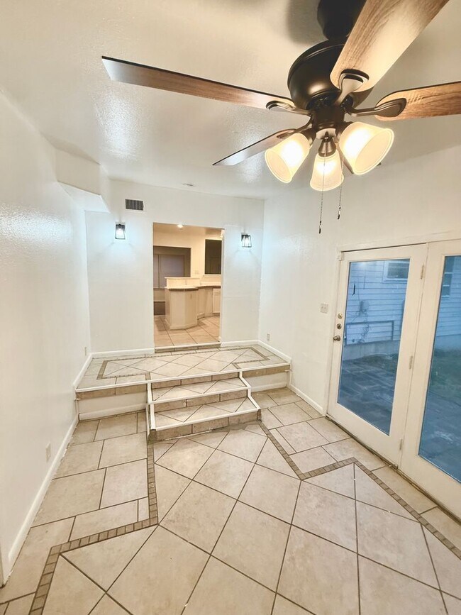 Foto del edificio - AVAILABLE SOON! *MORE PHOTOS COMING SOON*