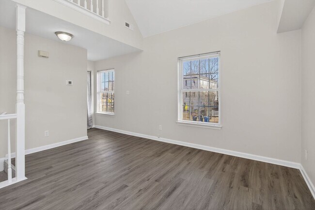 Building Photo - 1606 Parks Ave