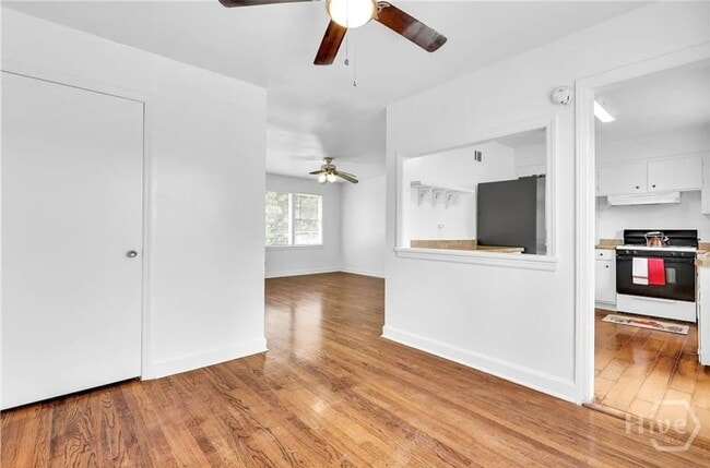 Building Photo - 7 Chippewa Dr