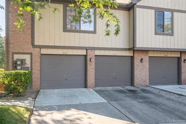 Foto del edificio - 276 Meadow Bridge Dr