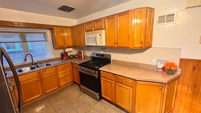 Foto del edificio - 5501 N California Ave