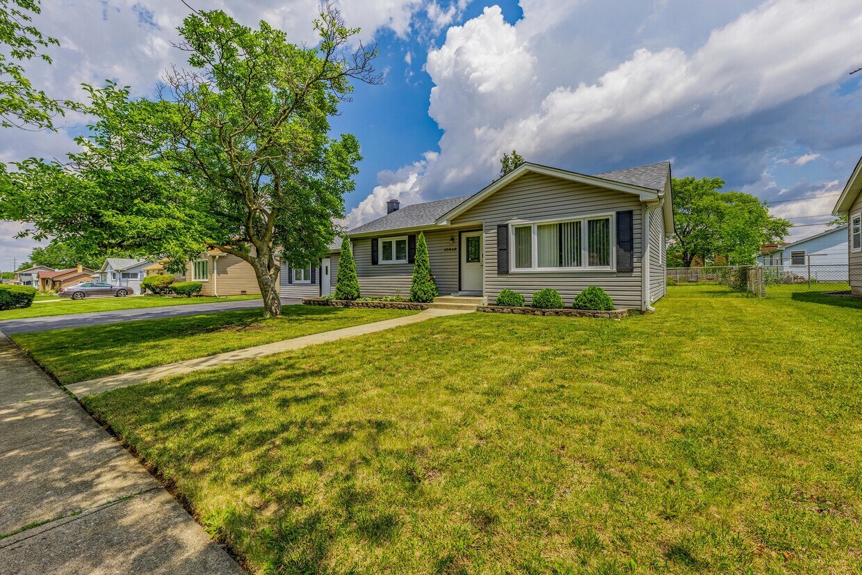 Foto principal - 10549 Oak Park Ave