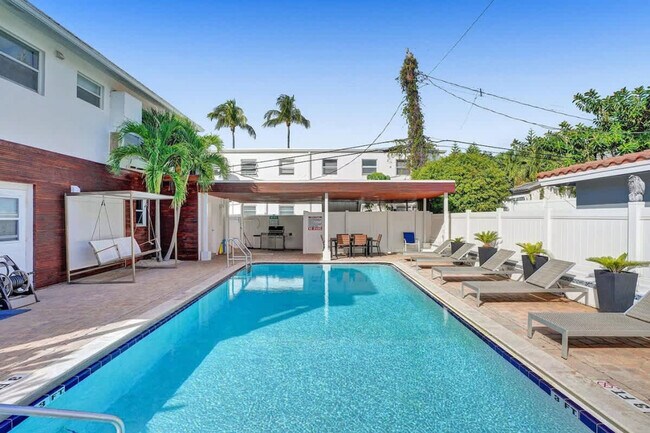 Foto del edificio - 3215 NE 7th St