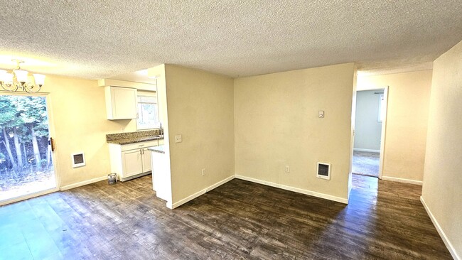 Photo - 3105 L St (Vancouver, WA) Townhome