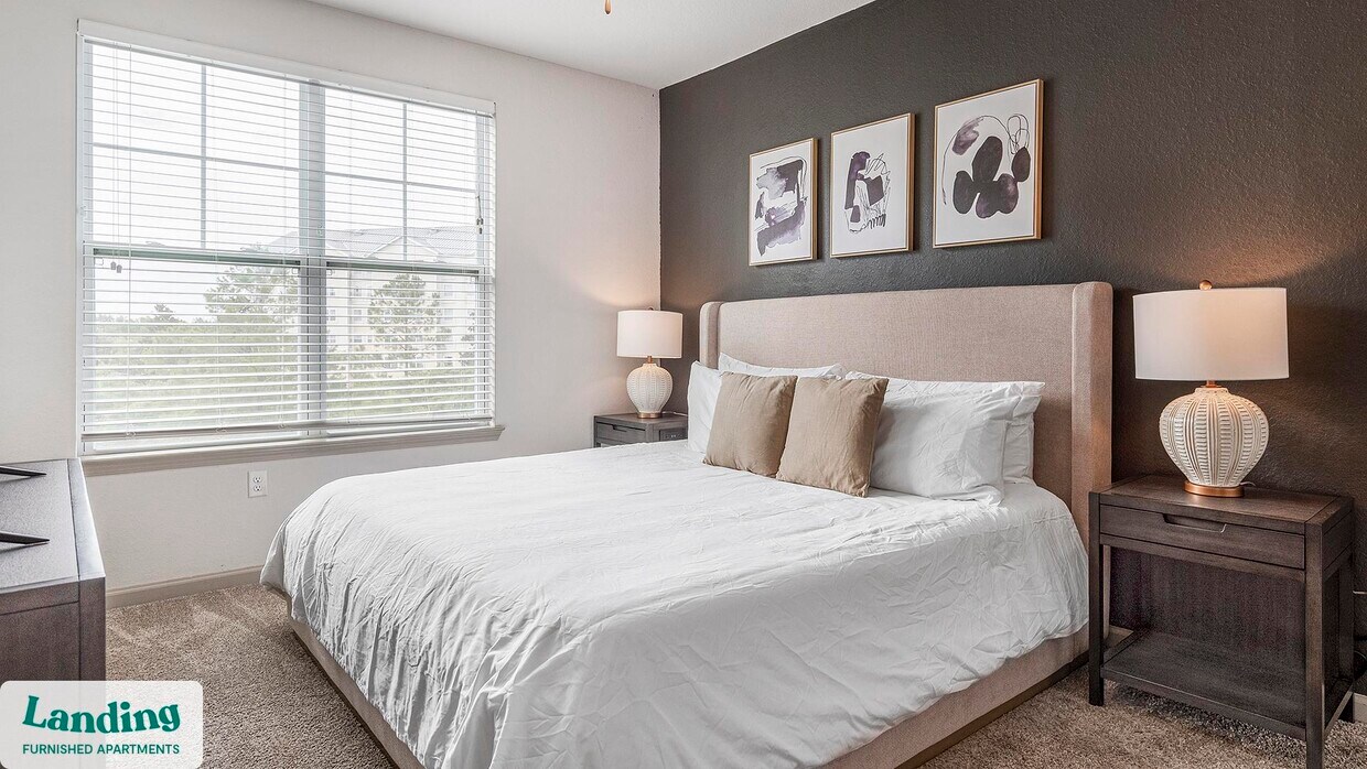 Foto principal - 901 Lakeside Cir