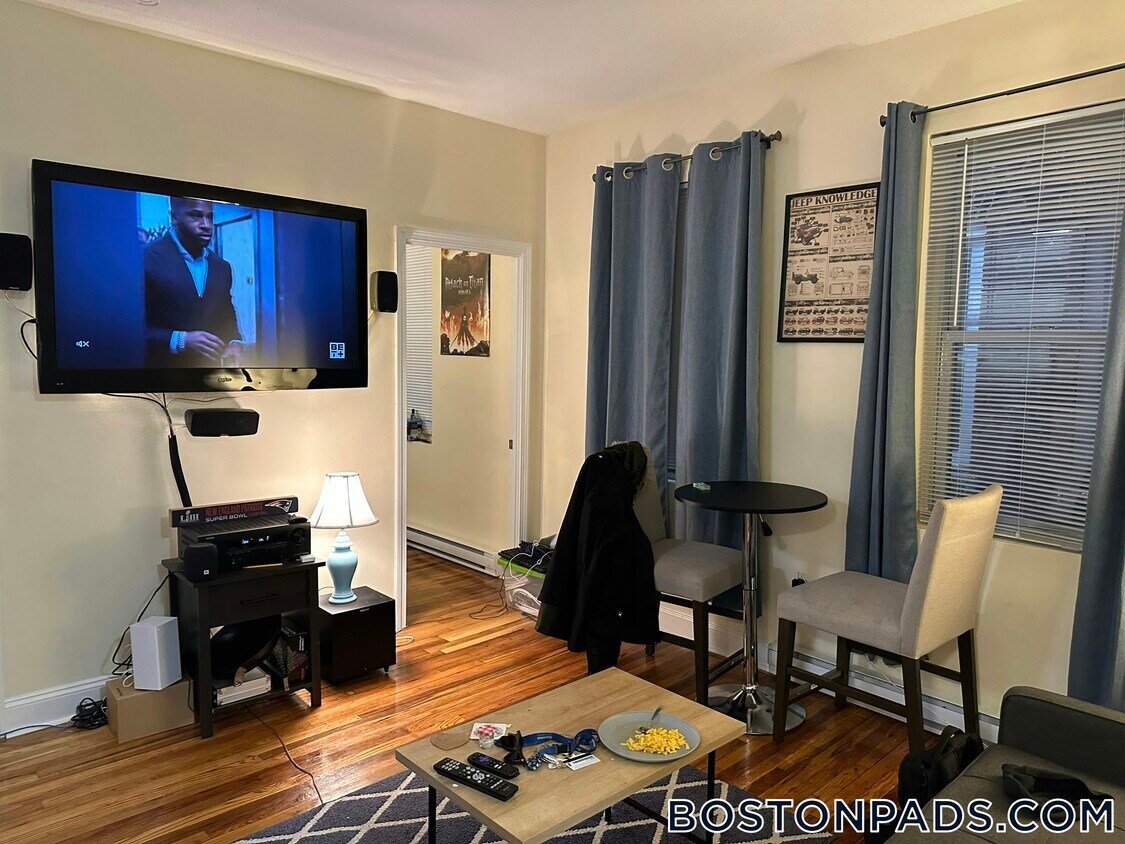 Foto principal - 890 Huntington Ave