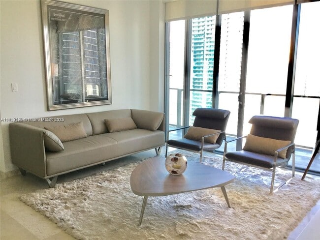 Foto del edificio - 88 SW 7th St