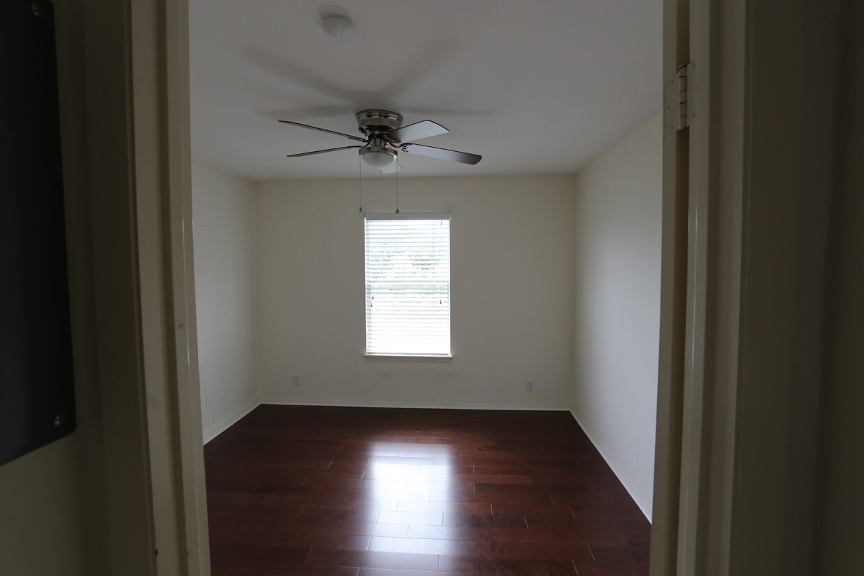 300 Crockett St Unit 329, Austin, TX 78704 - Condo for Rent in 