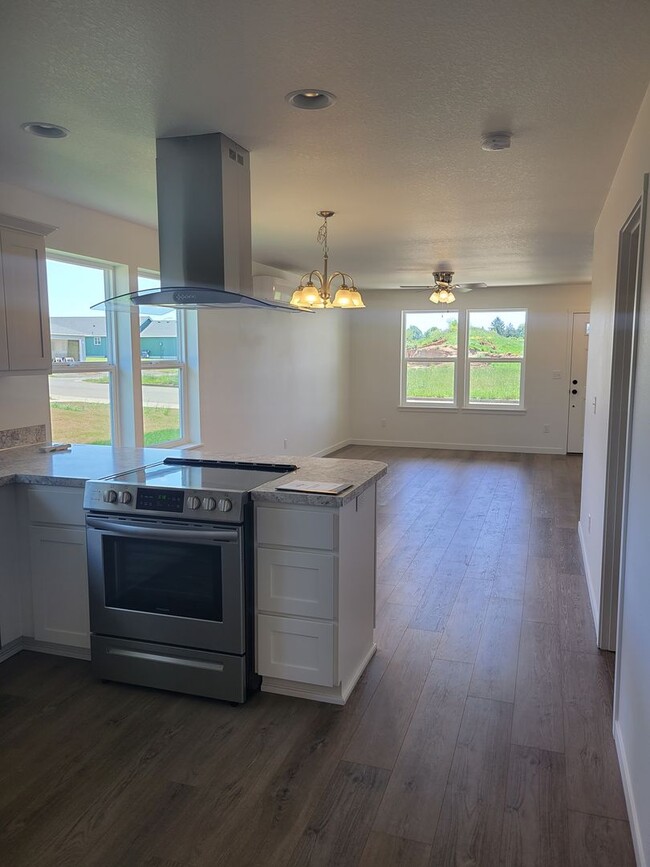 Foto del edificio - Beautiful 3 Bedroom Home