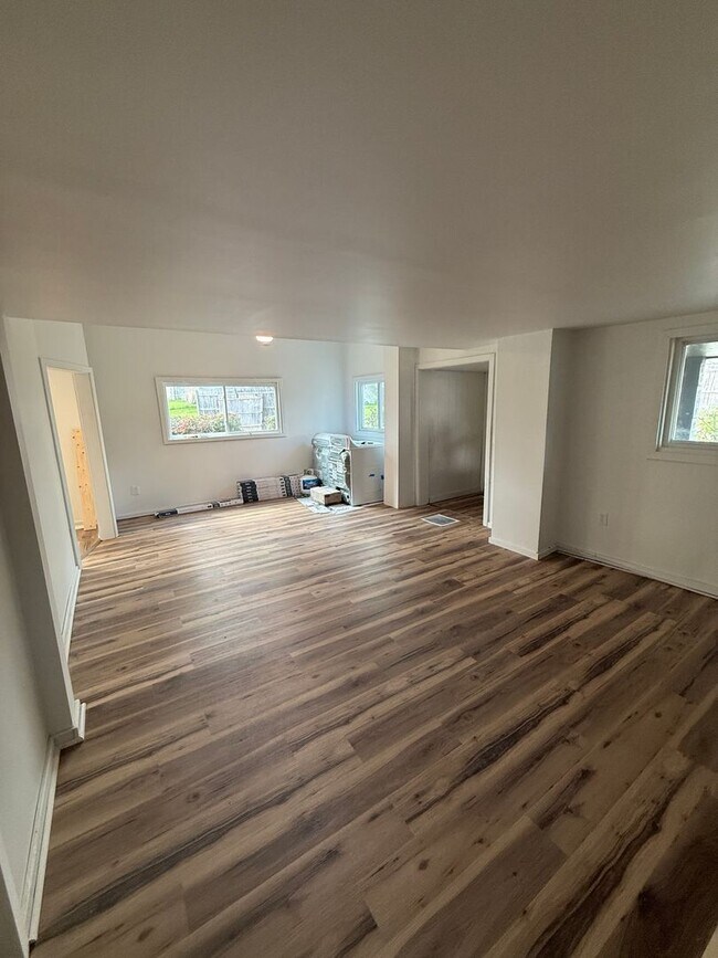Foto del edificio - **4 Bedroom Home for Rent – Fully Renovated in Trinity School District – $2,200/month**