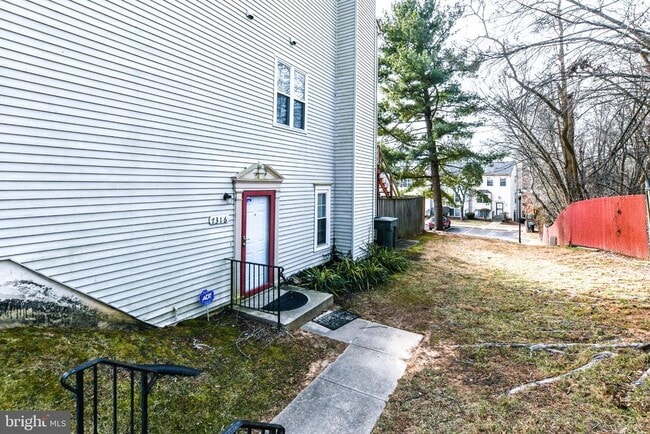 Building Photo - 7316 Cipriano Springs Dr