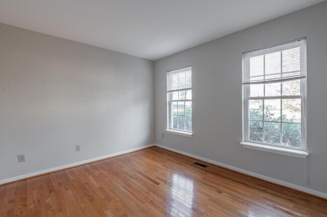 Building Photo - 1741 Ashcliff Way