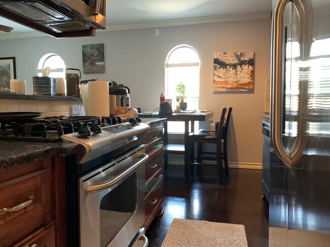 Foto del edificio - 407 E 45th St #116
