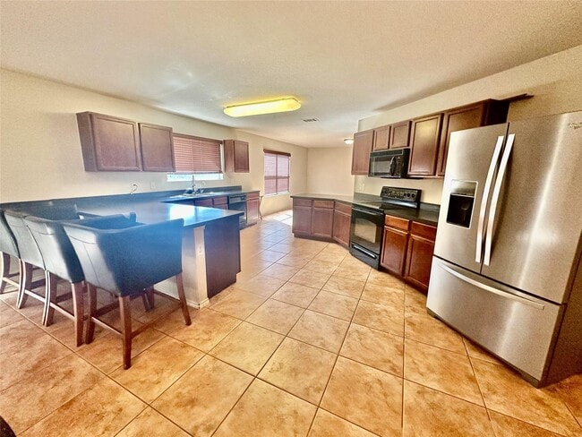 Building Photo - 4900 Meadow Trails Dr