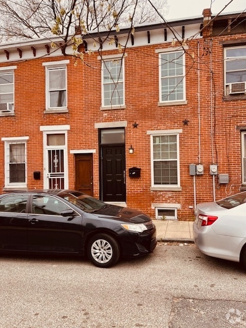 Building Photo - 344 N Sloan St