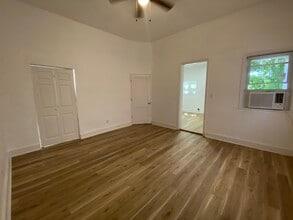 Building Photo - 519 N 20th St