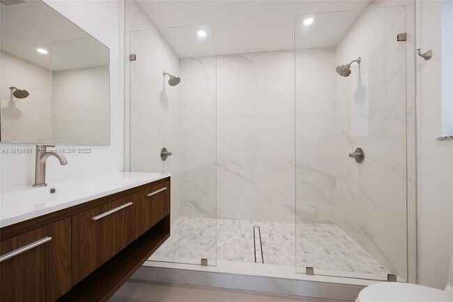 Foto del edificio - 8401 SW 142nd St