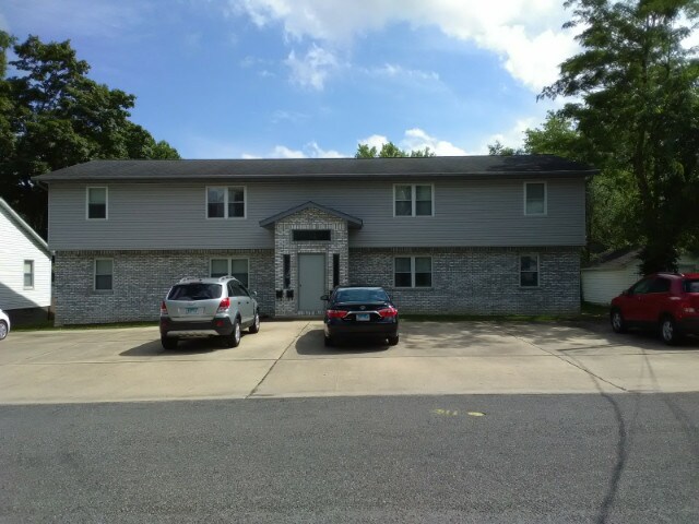 Primary Photo - 272 W Belleville St