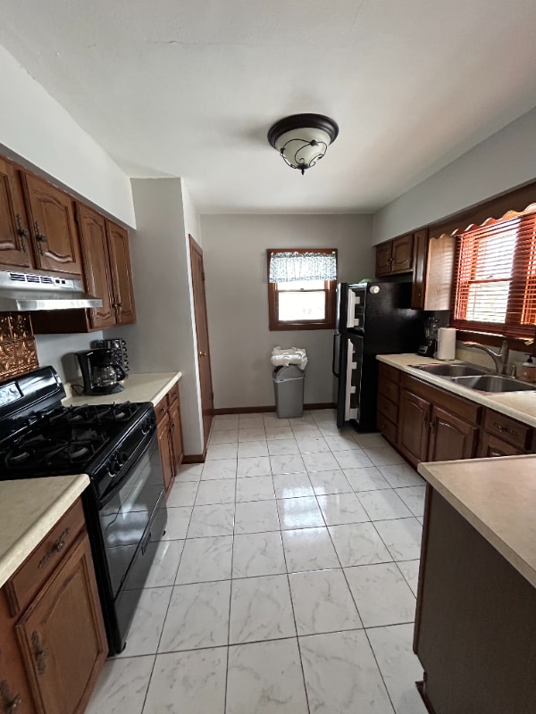 Building Photo - 206 Monmoor Ave