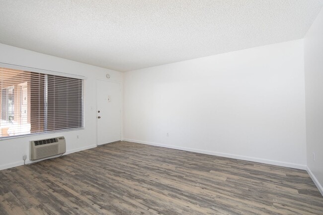 Interior Photo - Trade Winds Apartments
