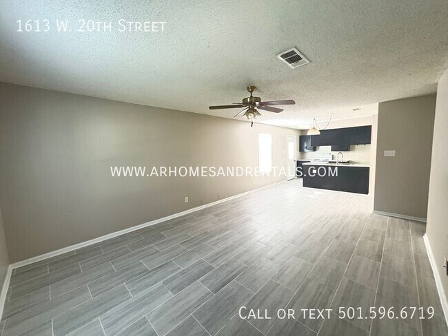 Foto del edificio - 1613 W 20th St