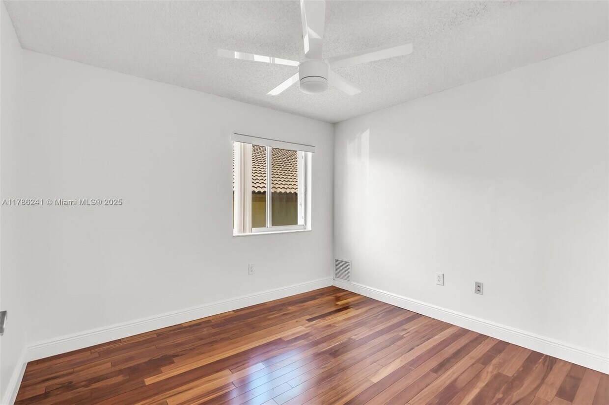 Primary Photo - 5160 NW 112th Ct