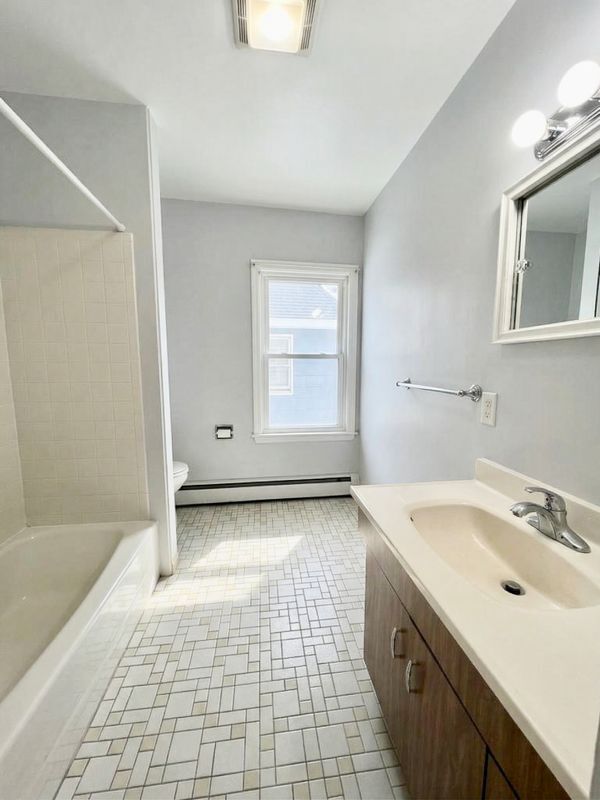 Foto del edificio - 70 Oak St