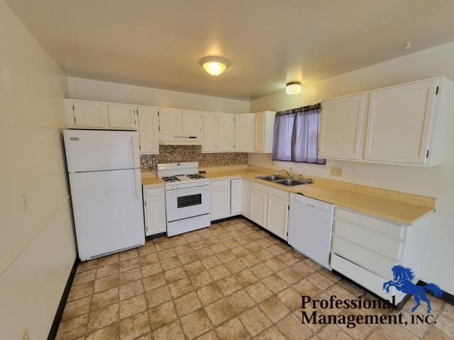 Foto del edificio - 4 bedroom in Billings MT 59101