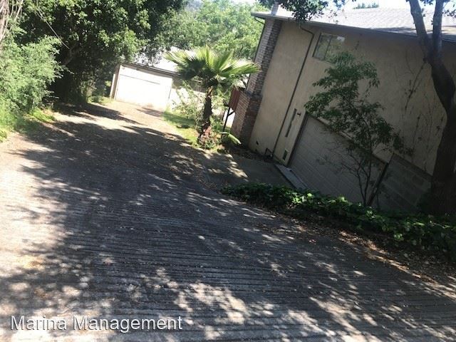 Building Photo - 3 br, 2.5 bath House - 1046 Orchard Ave