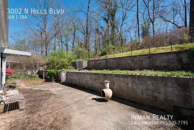 Building Photo - Charming 3 bedroom home in North Hills.