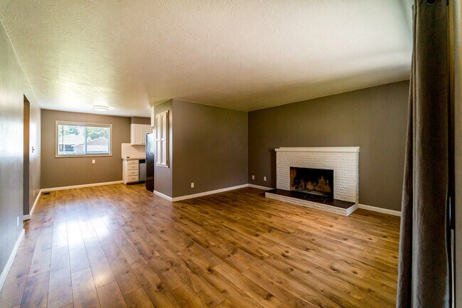 Foto del edificio - 5411 N Oak St