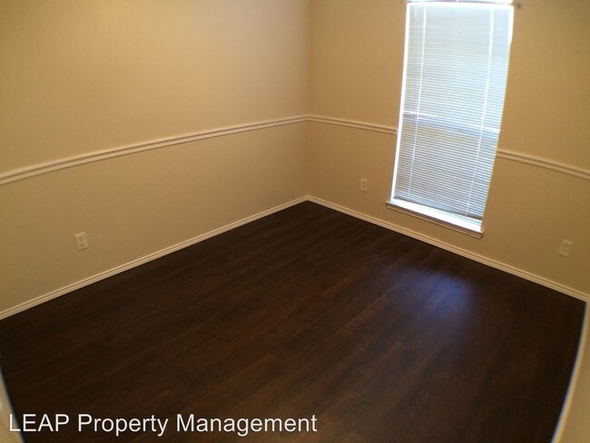 Building Photo - 3 br, 2 bath House - 3960 Bexhill Dr