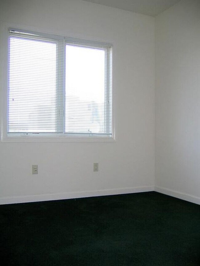 Foto del edificio - 2185 Dwight Way
